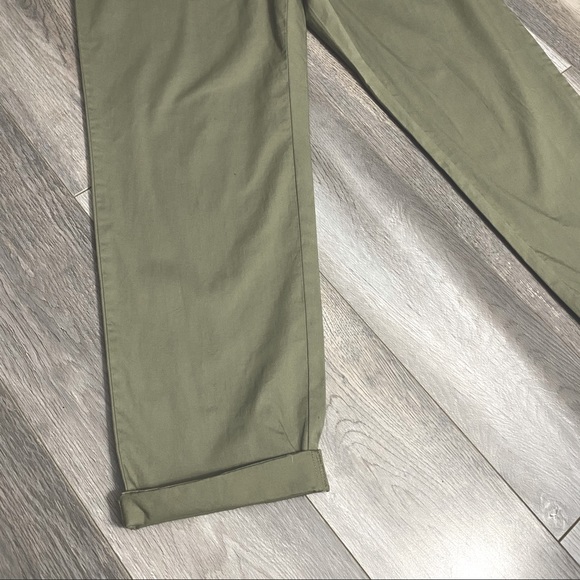 🆕 NWT a new day. Olive Pant Green Cargo Trousers with Rolled Cuff Pockets! [2] - Picture 4 of 8